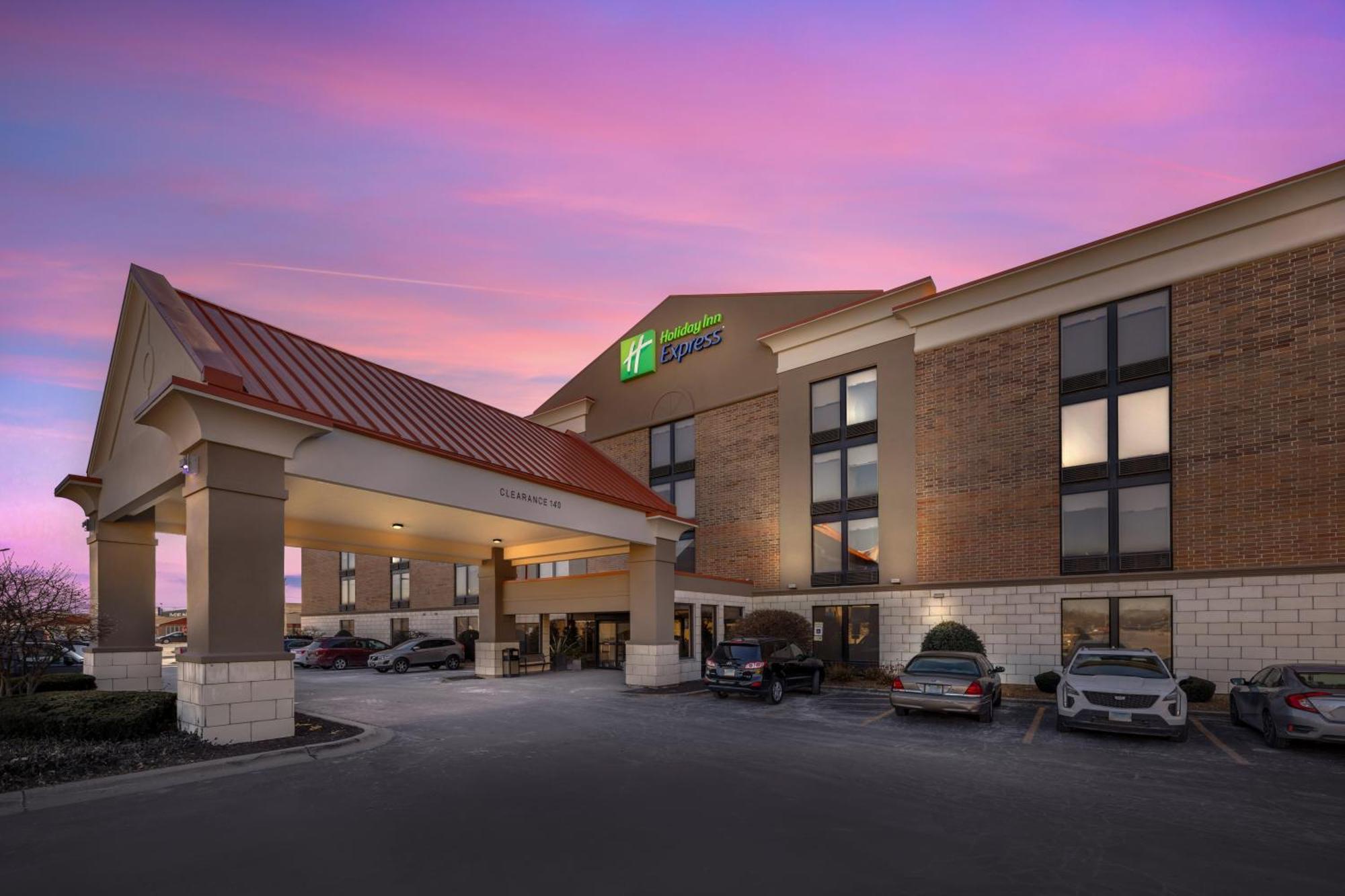 Holiday Inn Express Crestwood By Ihg Exteriér fotografie