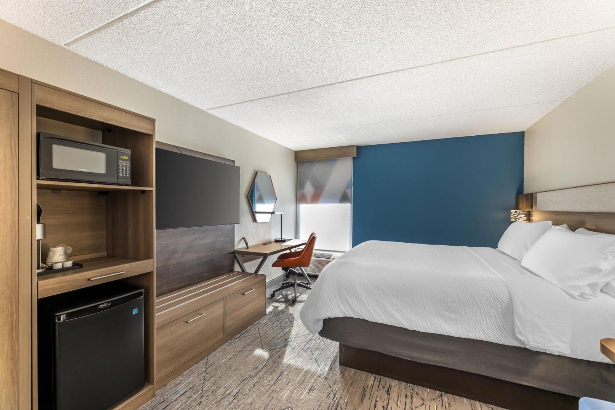 Holiday Inn Express Crestwood By Ihg Exteriér fotografie