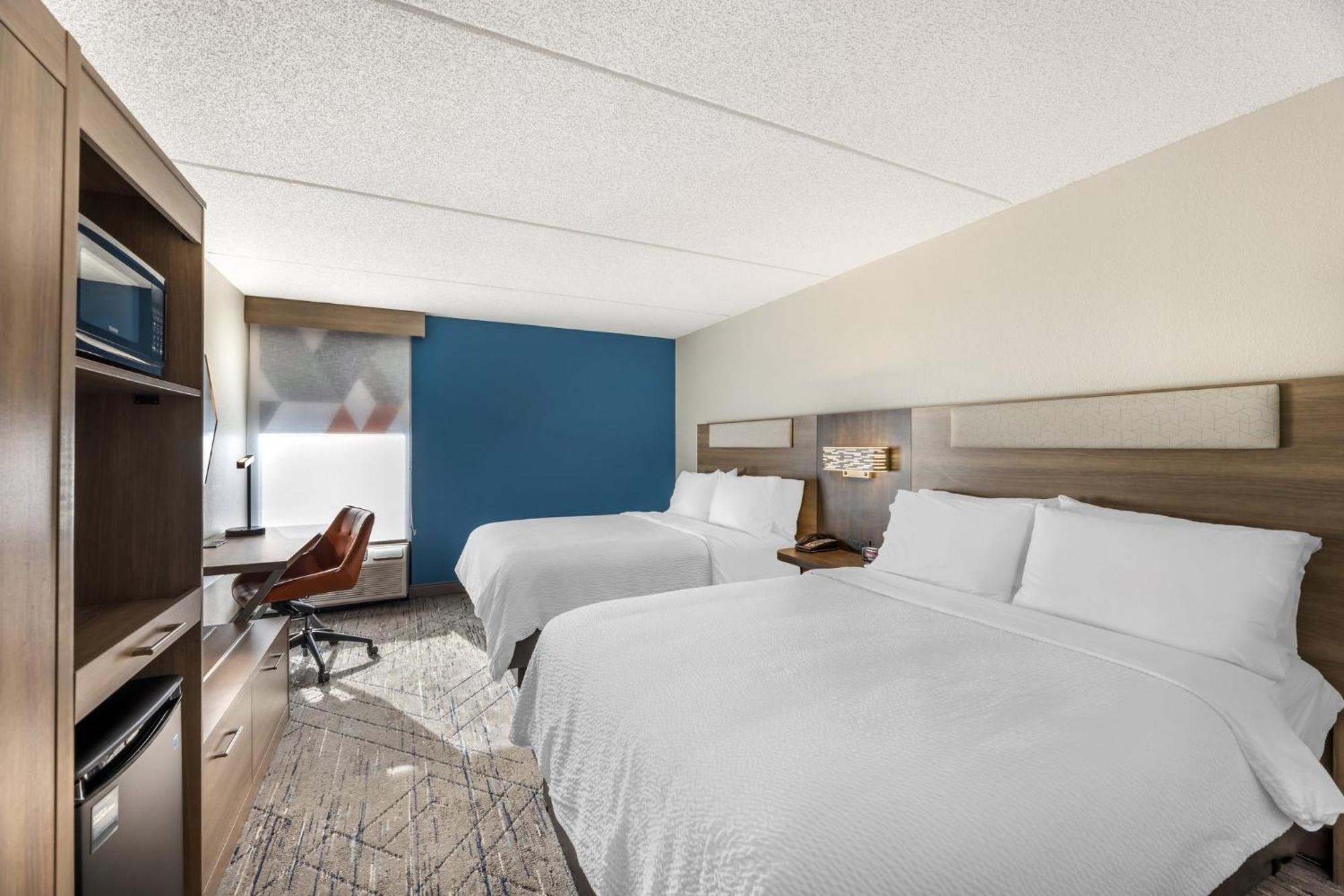 Holiday Inn Express Crestwood By Ihg Exteriér fotografie