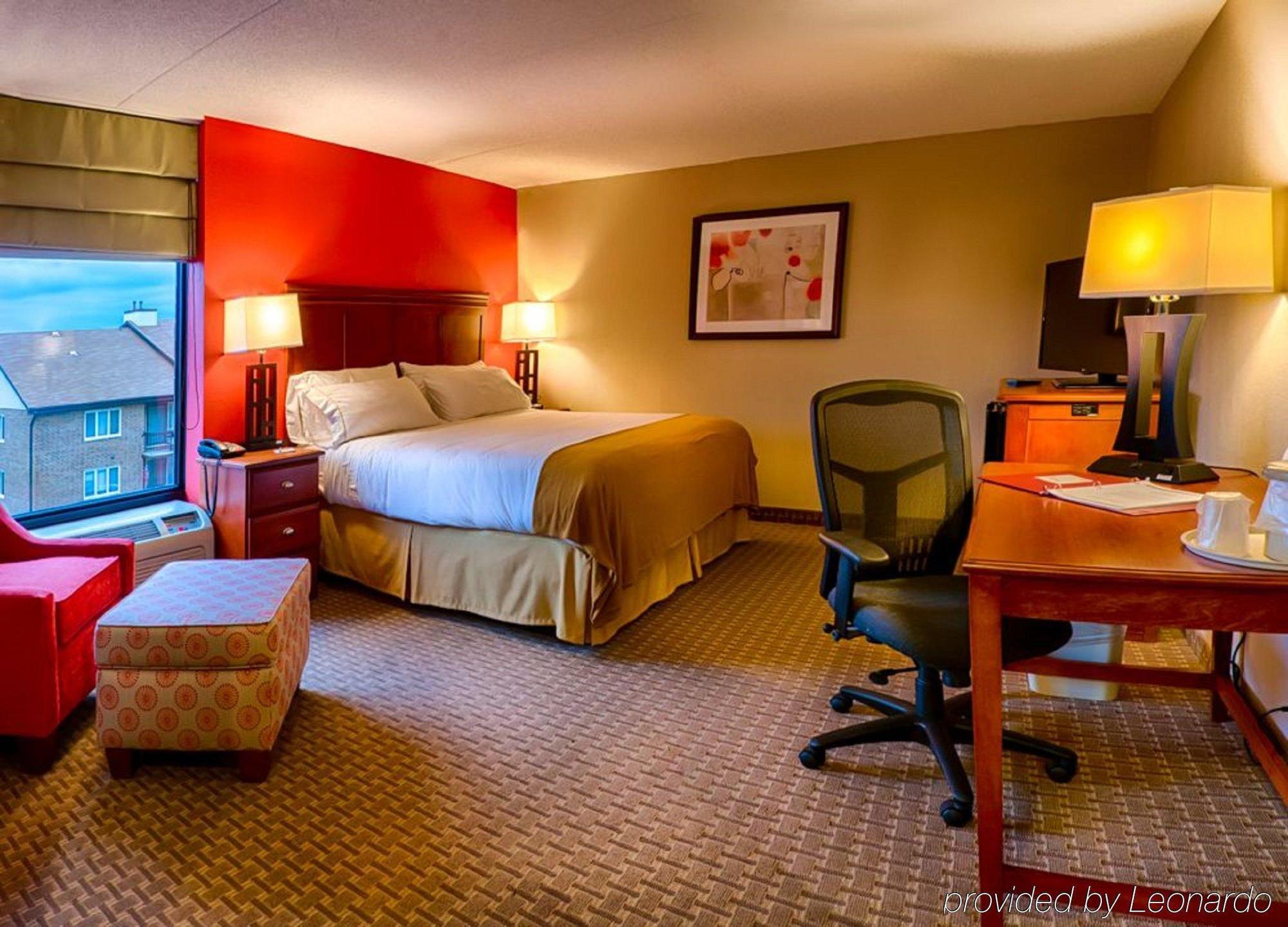 Holiday Inn Express Crestwood By Ihg Exteriér fotografie
