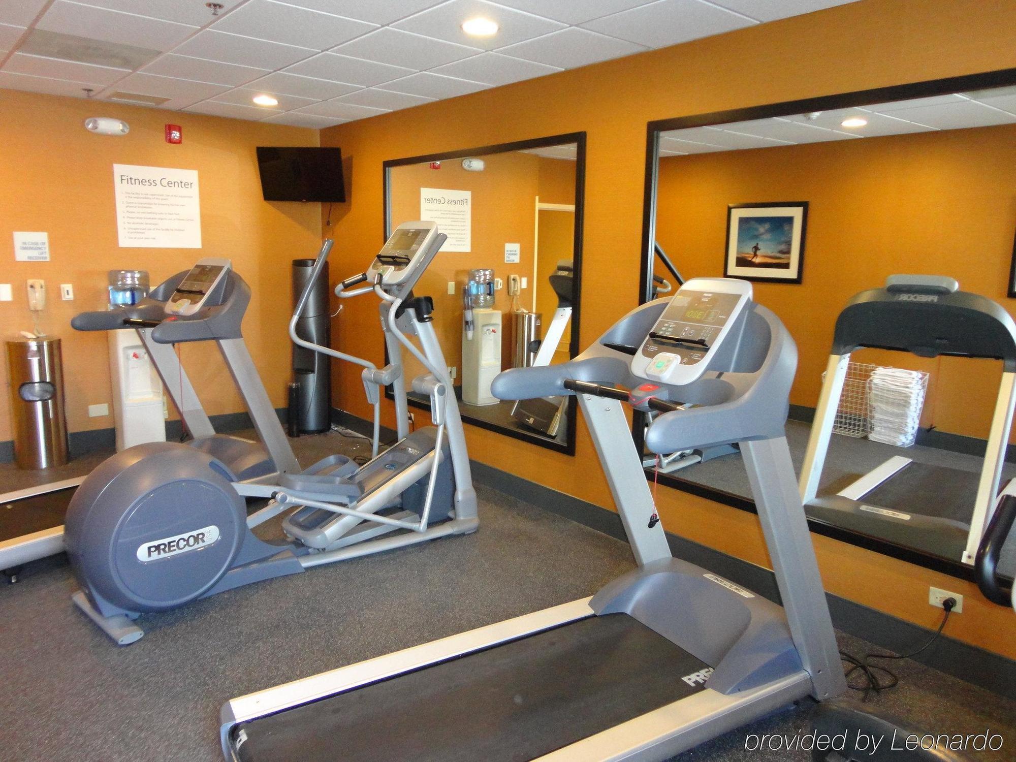 Holiday Inn Express Crestwood By Ihg Exteriér fotografie