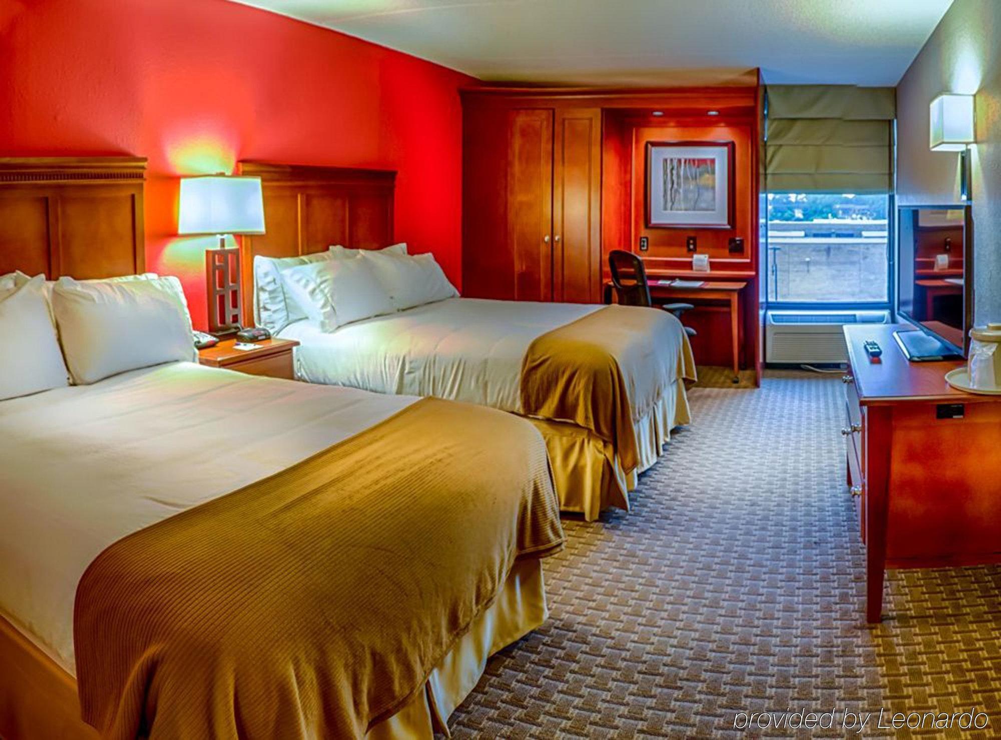 Holiday Inn Express Crestwood By Ihg Exteriér fotografie